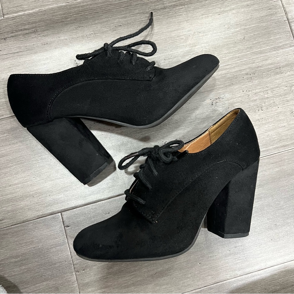 Elegant Black Women's Block Heel Shoes